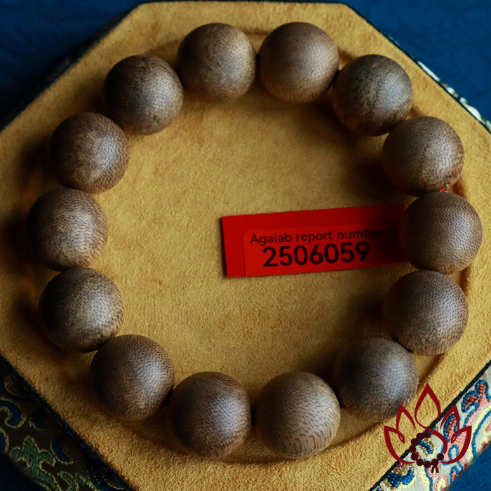 Vòng Trầm Hương Hạt Tròn | 16 Ly | Trầm Tốc Kiến Tự Nhiên